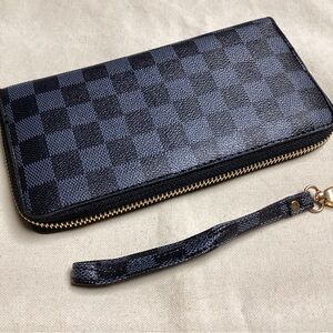 Checkered Wallet